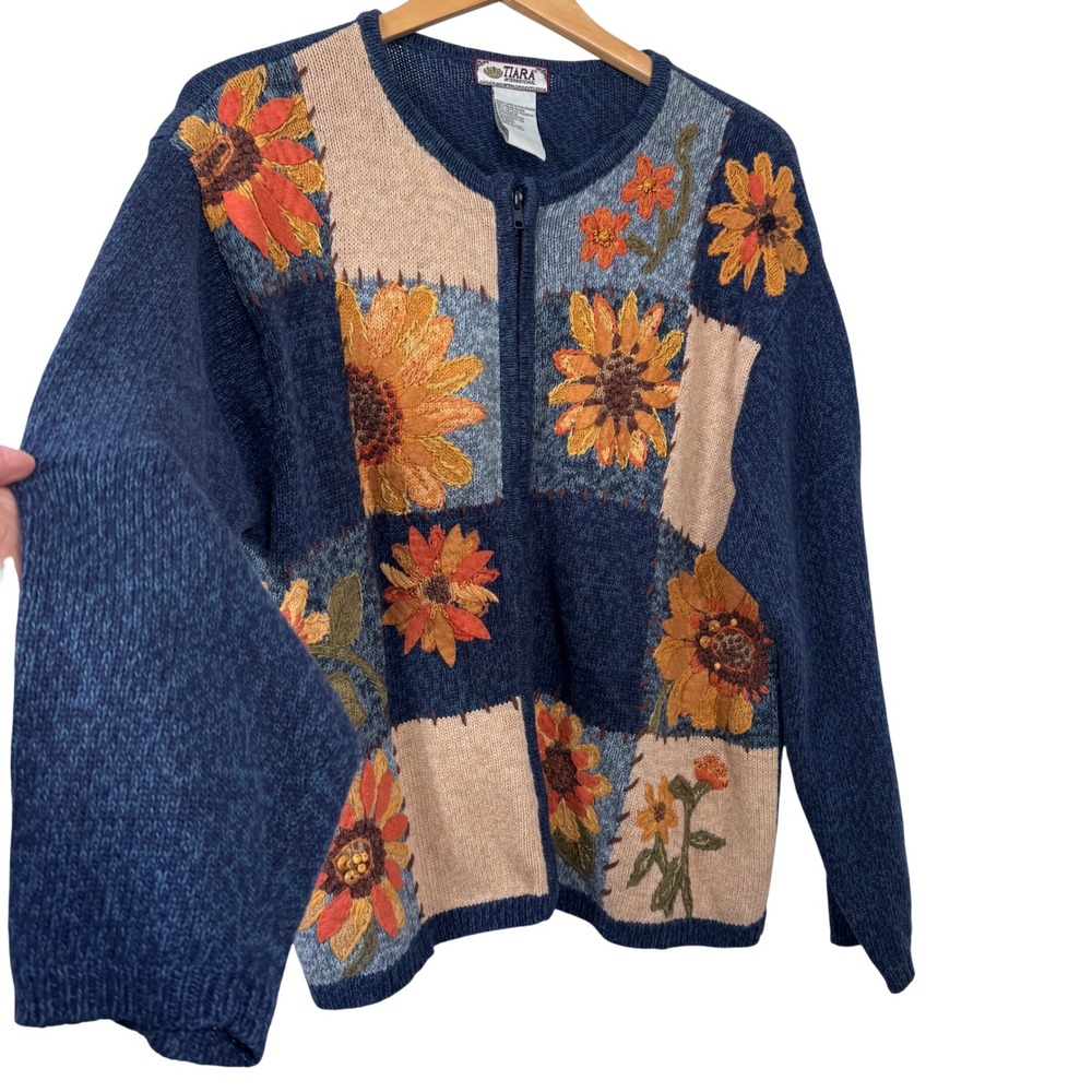 2004 Tiara Intl Knit Cardigan Women XL Blue Sunflower Patchwork Cottage Grandma